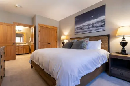 f0c7f67b e7a9 4037 8c3d 322b2a7a74a6.jpg